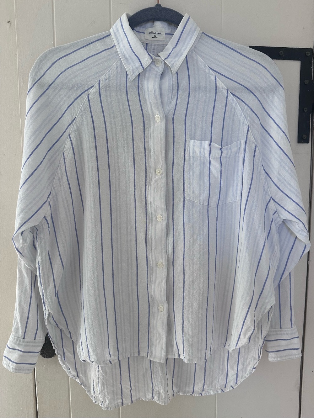 Aritzia Wilfred Free Boyfriend Linen Shirt